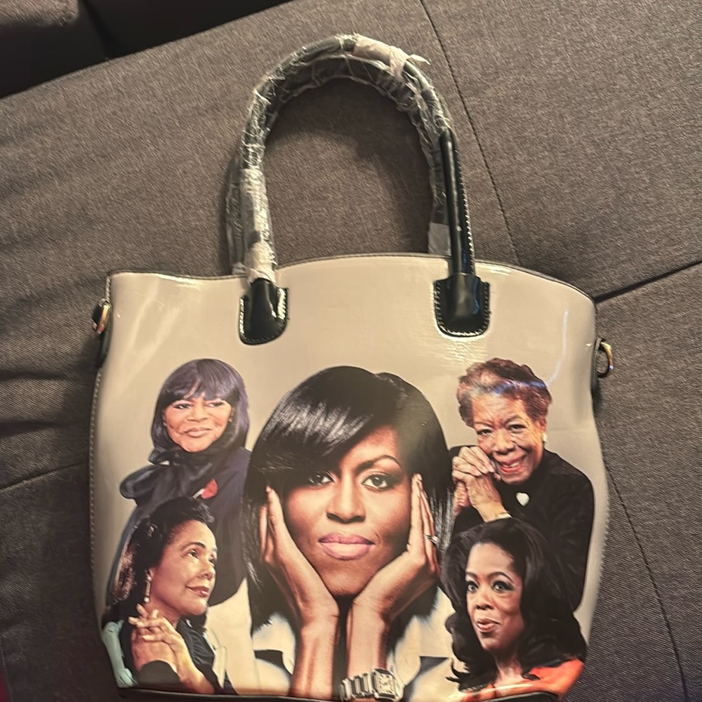 A celebrity tote bag
